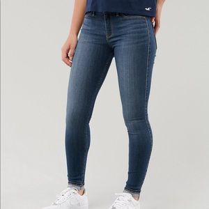 Hollister mid rise jean leggings!
